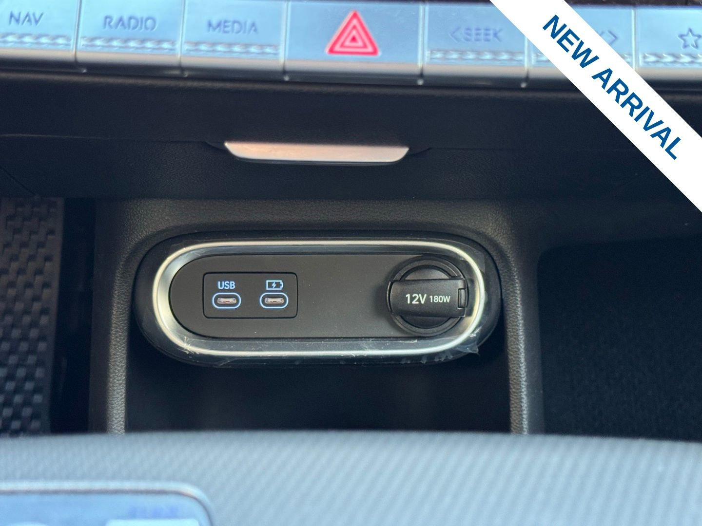 Used 2025 Genesis GV60 Advanced image 25