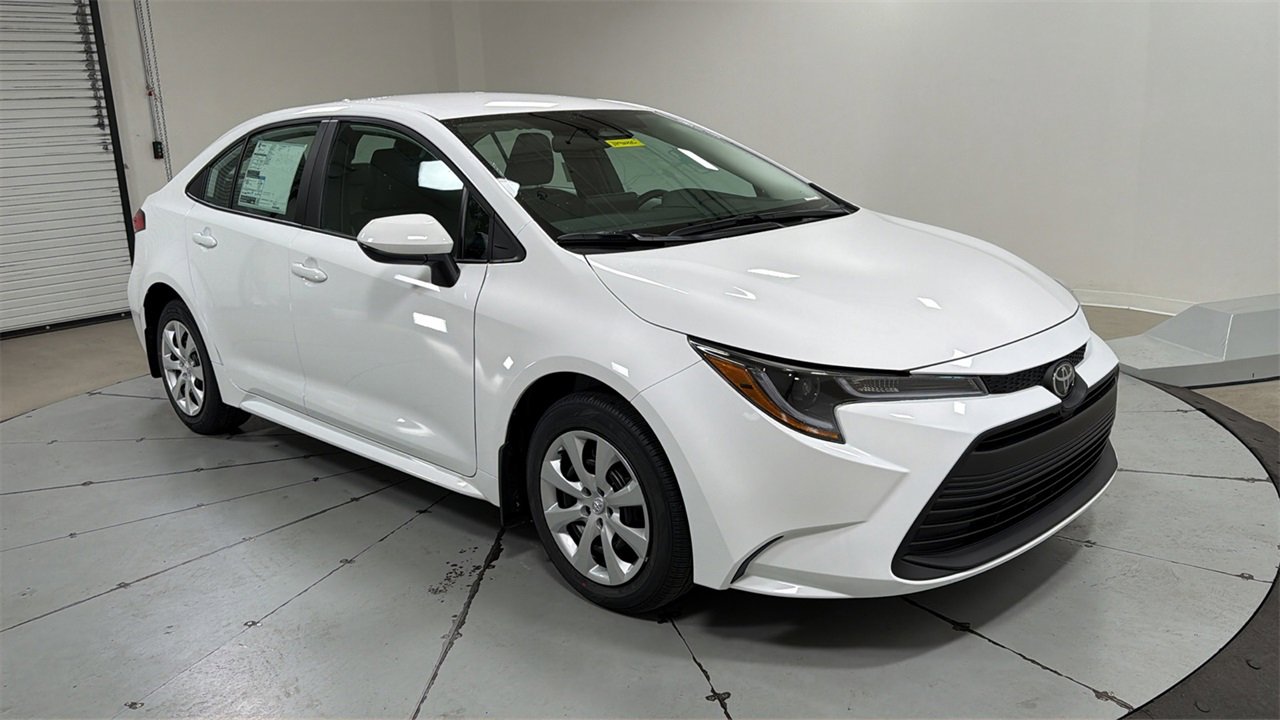 New 2026 Toyota Corolla LE image 3