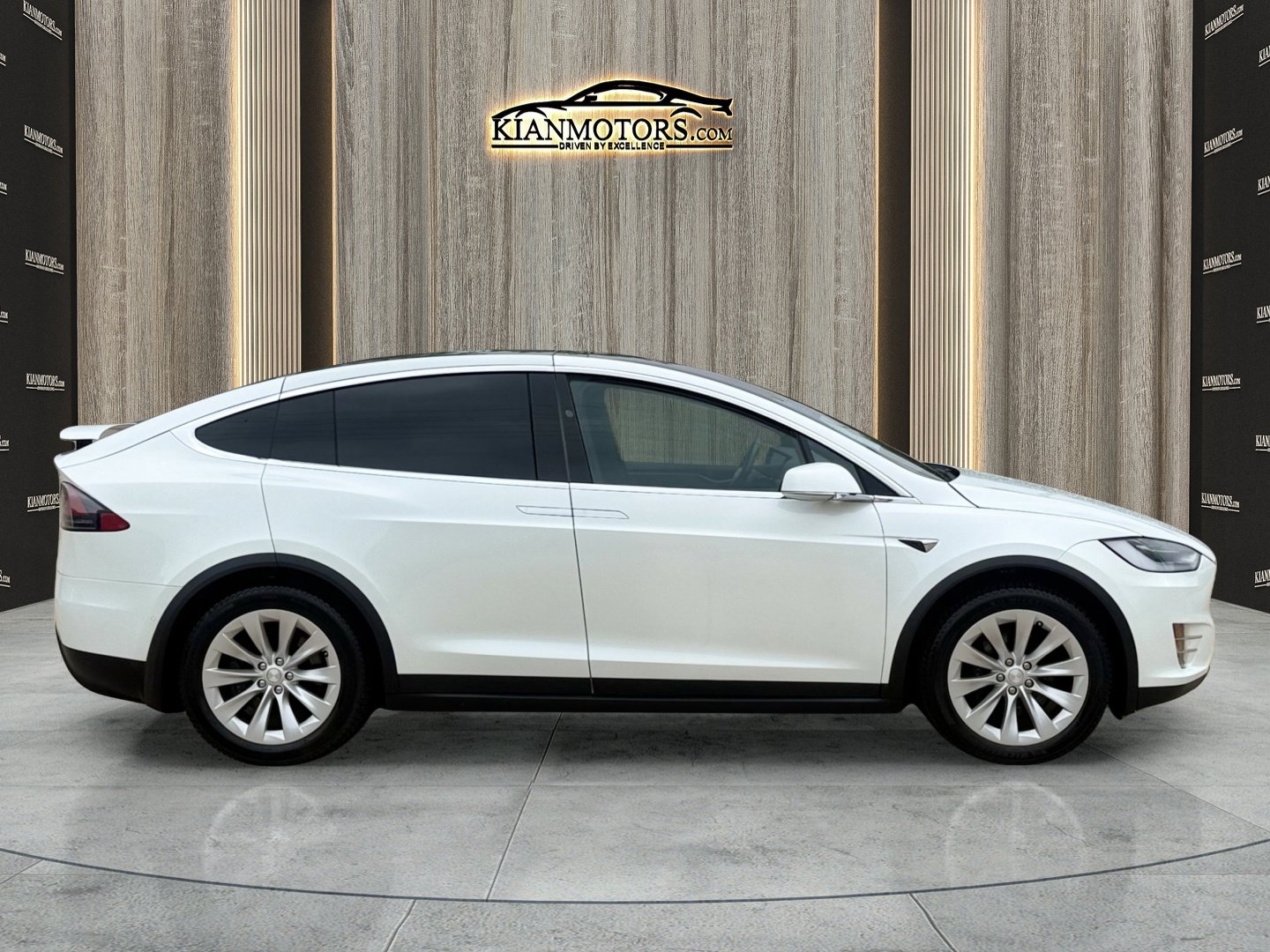 Used 2020 Tesla Model X Long Range AWD/4WD image 16