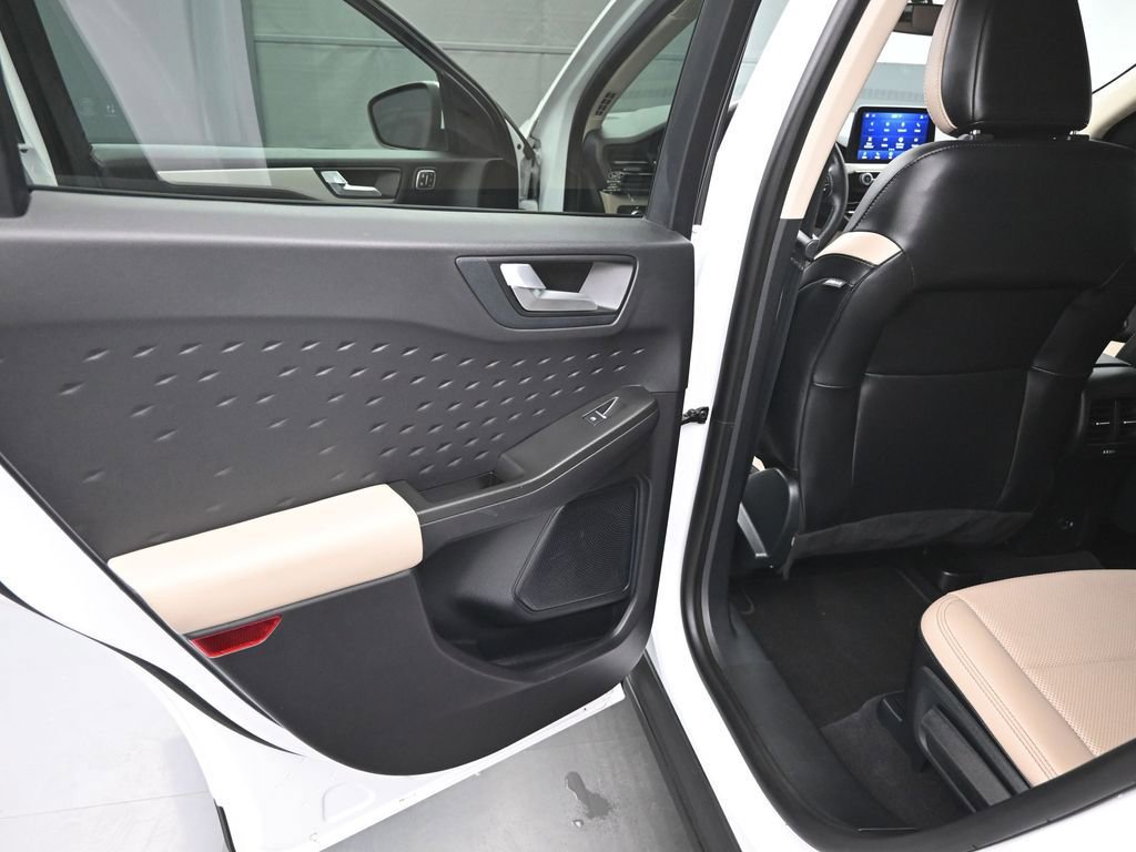 Certified 2020 Ford Escape SEL image 10