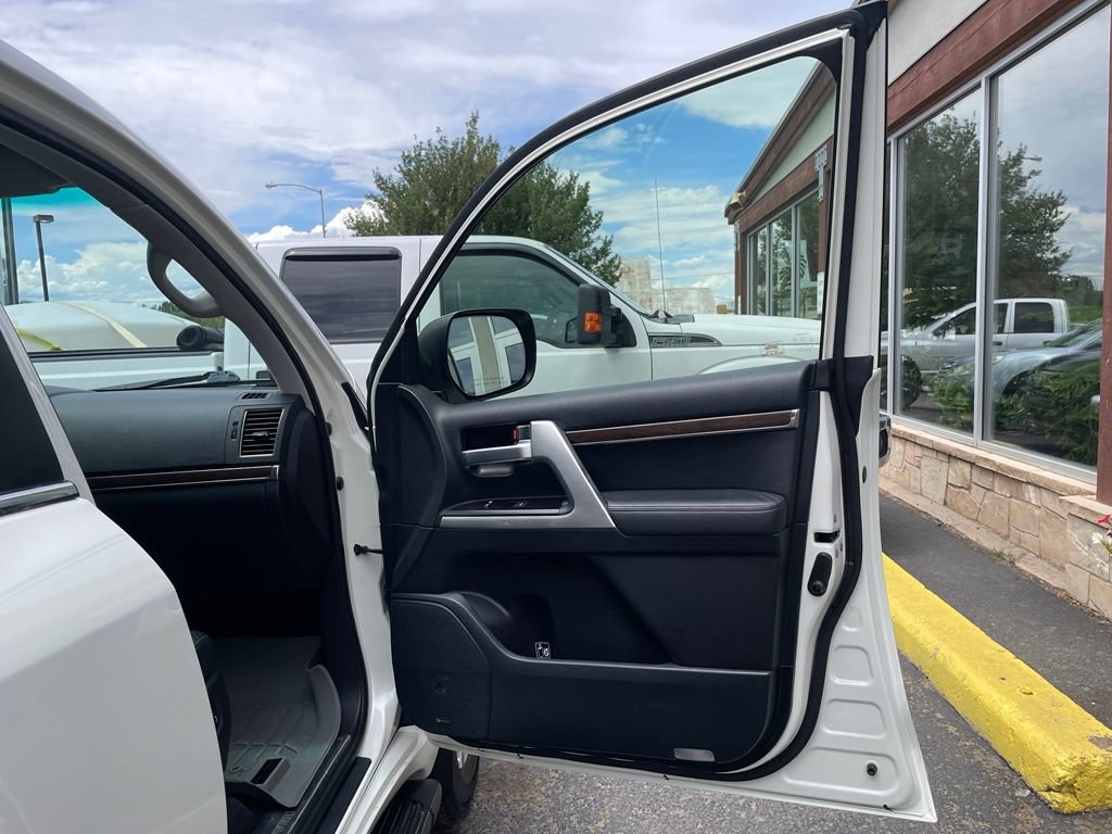 Used 2016 Toyota Land Cruiser AWD/4WD image 22