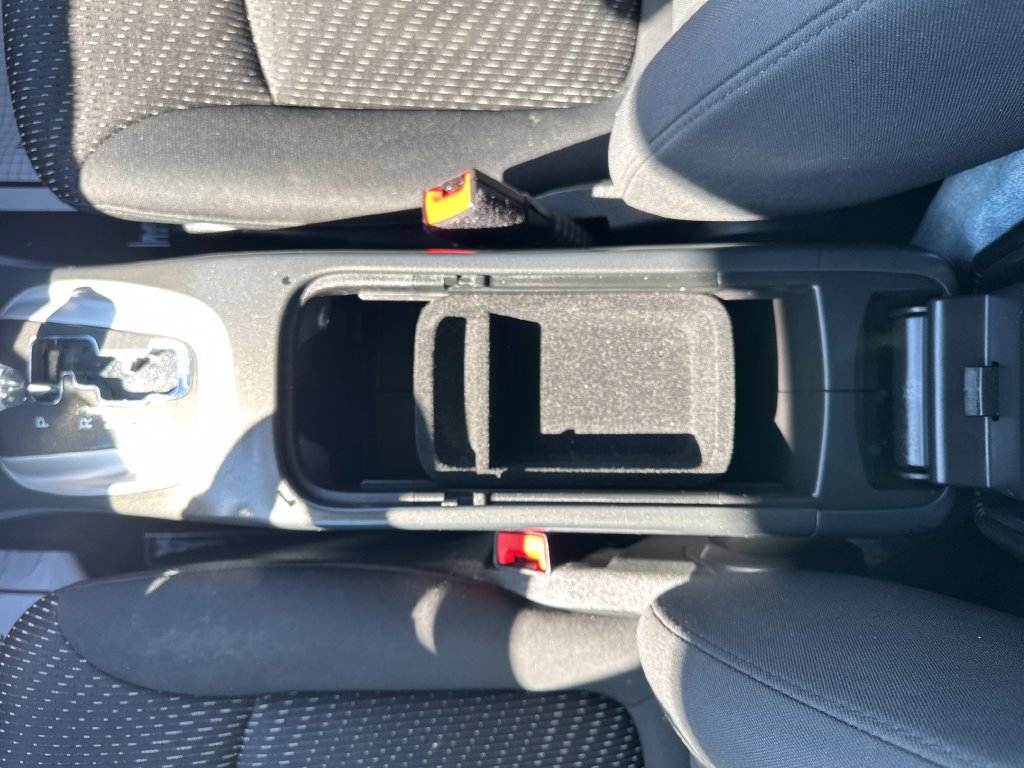 Used 2018 Dodge Journey SE FWD image 37