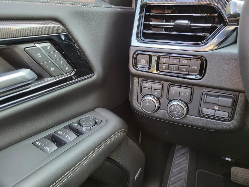 New 2026 GMC Yukon XL Elevation w/ Elevation Premium Package image 8
