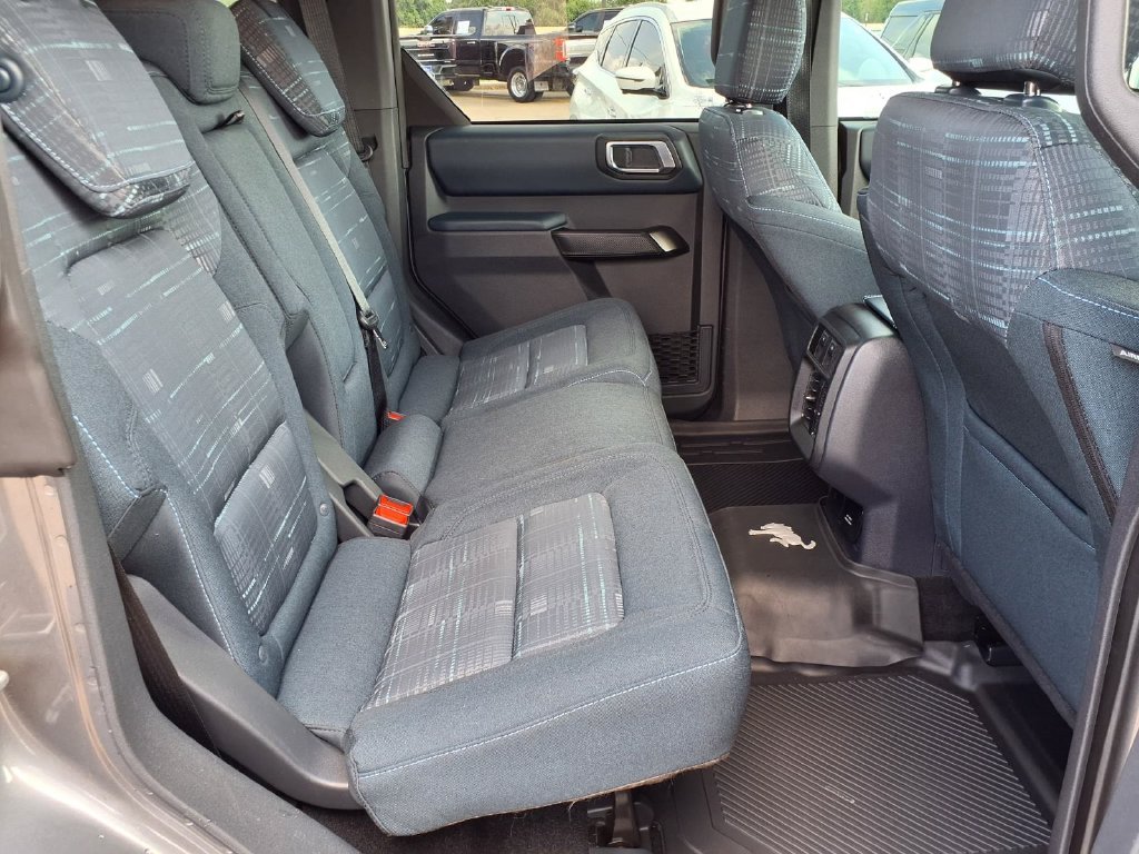 Used 2025 Ford Bronco Heritage Edition AWD/4WD image 26