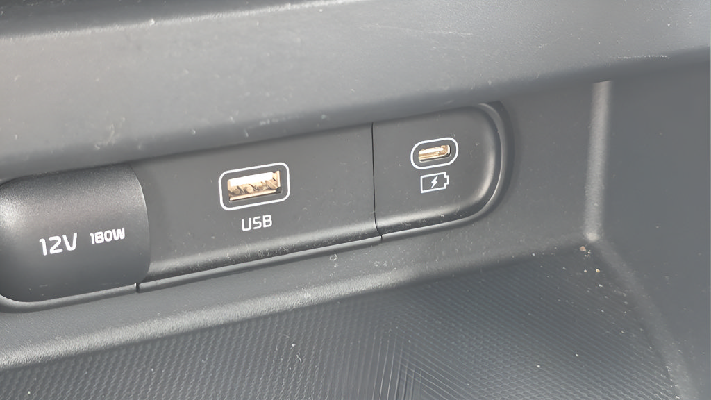 Used 2024 Kia Seltos S AWD/4WD image 31