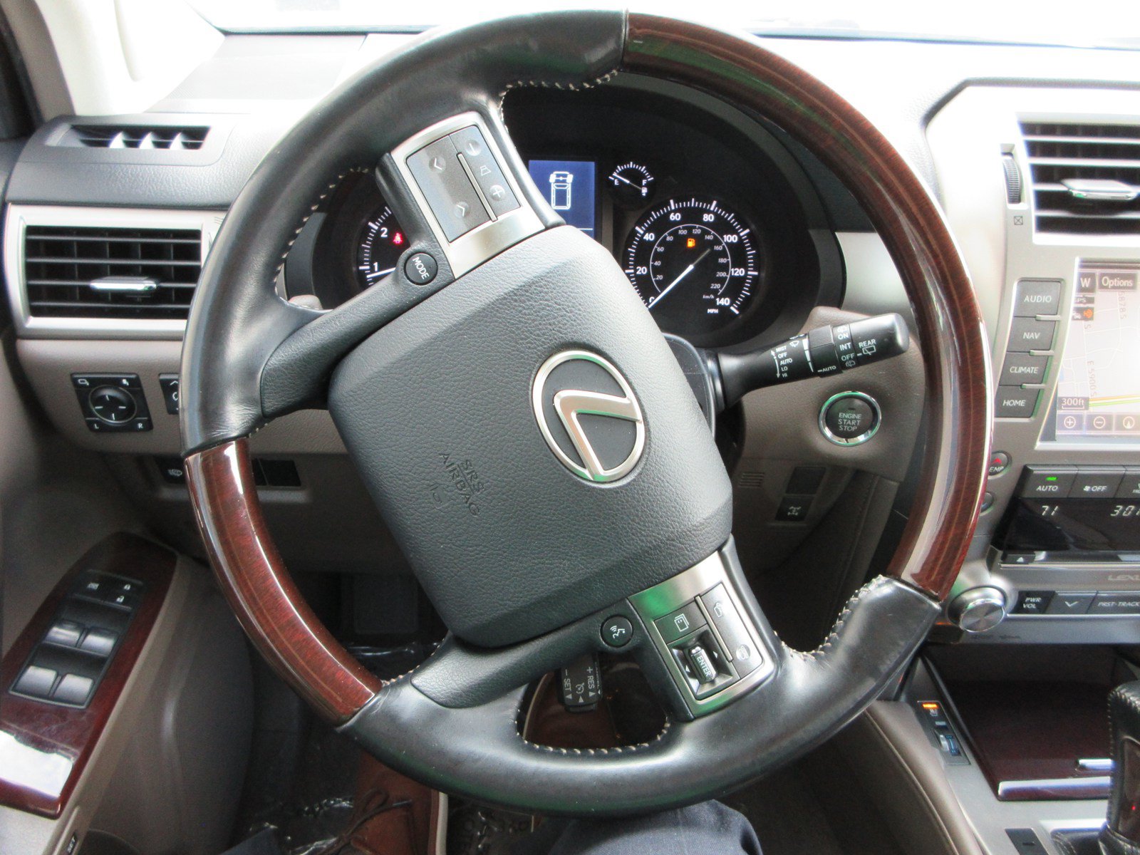 Used 2019 Lexus GX 460 Premium AWD/4WD image 39
