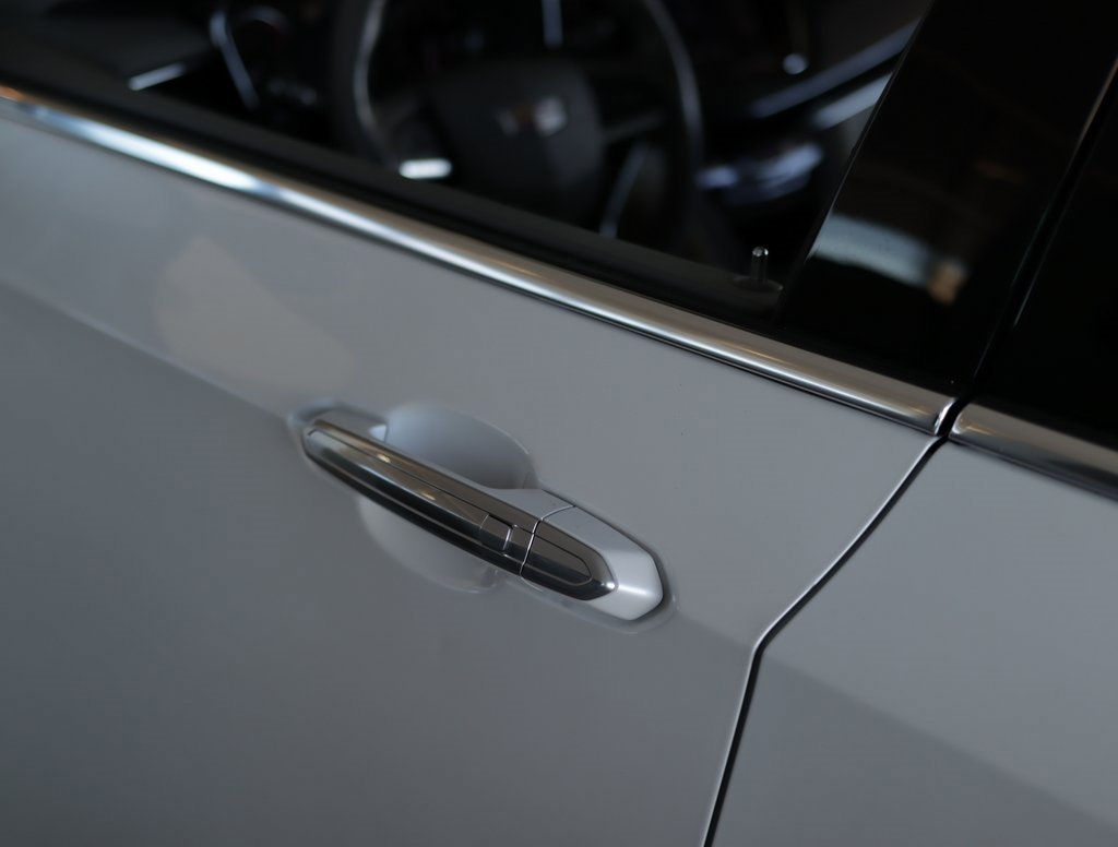 Used 2025 Cadillac XT6 Premium Luxury image 41