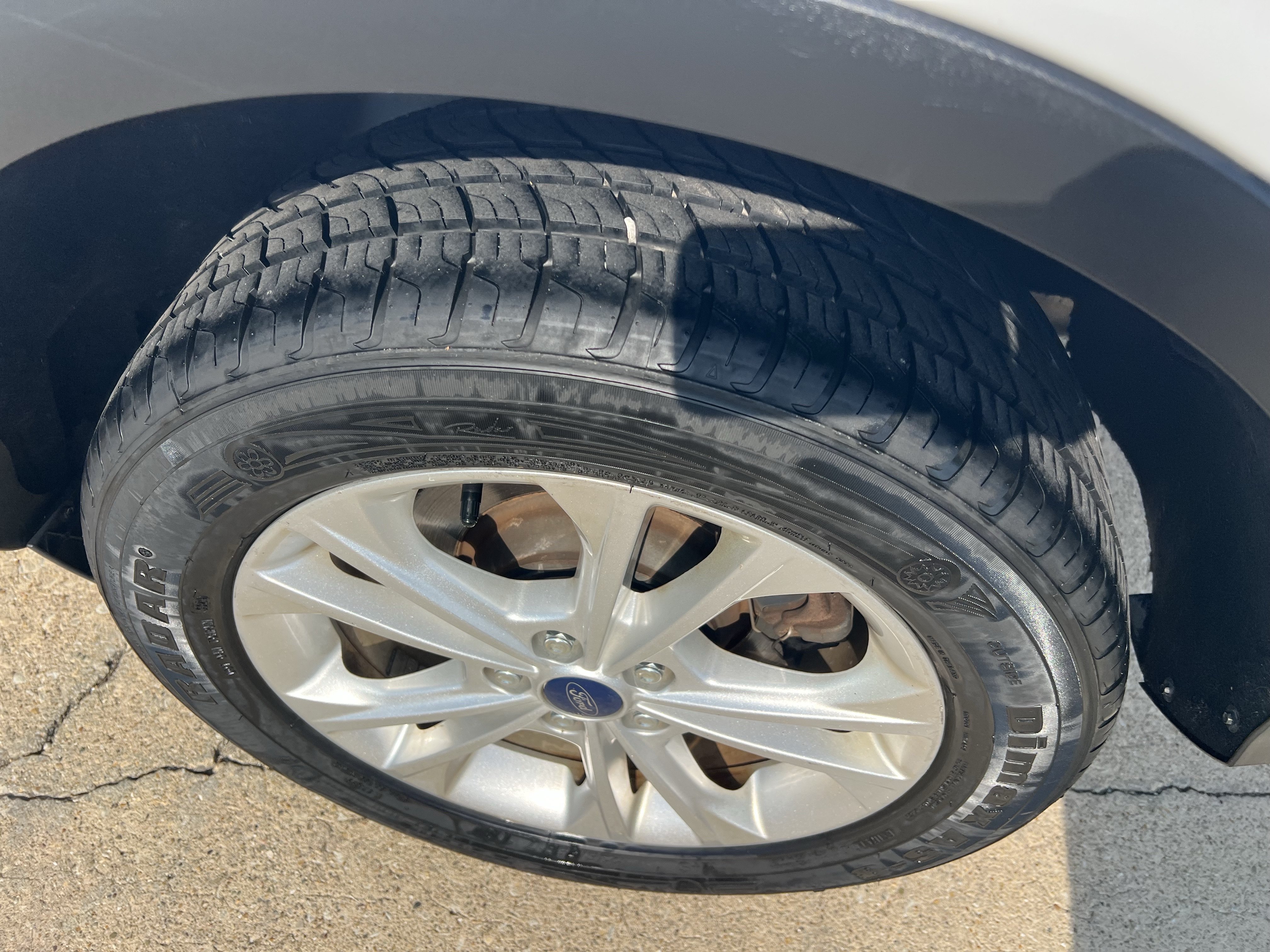 Used 2017 Ford Escape SE FWD image 6
