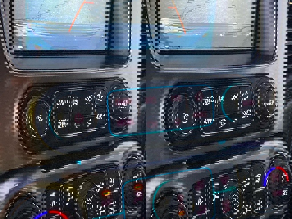 Used 2018 Chevrolet Tahoe LT image 20