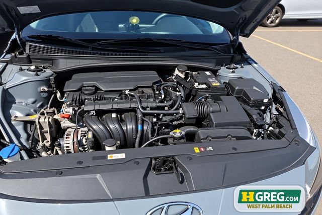 Used 2022 Hyundai Elantra SEL w/ Preferred Accessory Package FWD image 13