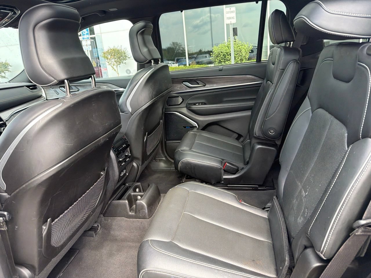Used 2022 Jeep Grand Cherokee L Overland w/ Advanced Protech Group III AWD/4WD image 21