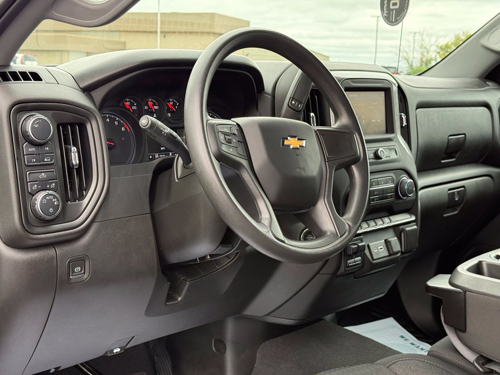Used 2023 Chevrolet Silverado 1500 Custom AWD/4WD image 24