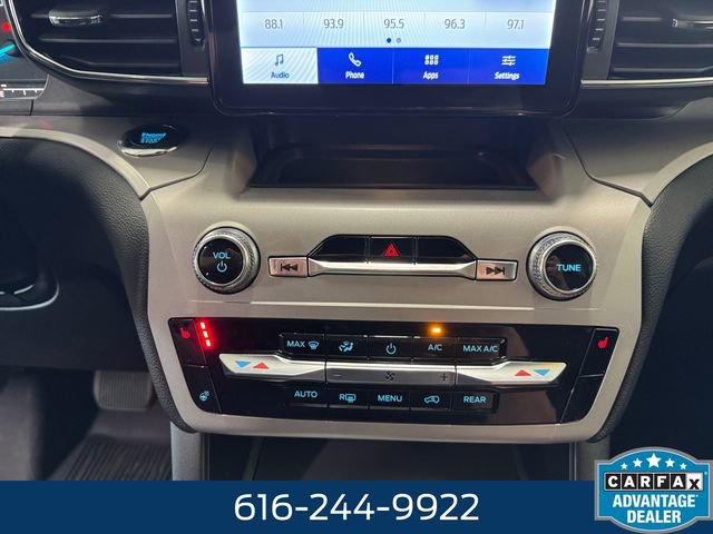Used 2024 Ford Explorer XLT w/ Equipment Group 202A AWD/4WD image 3