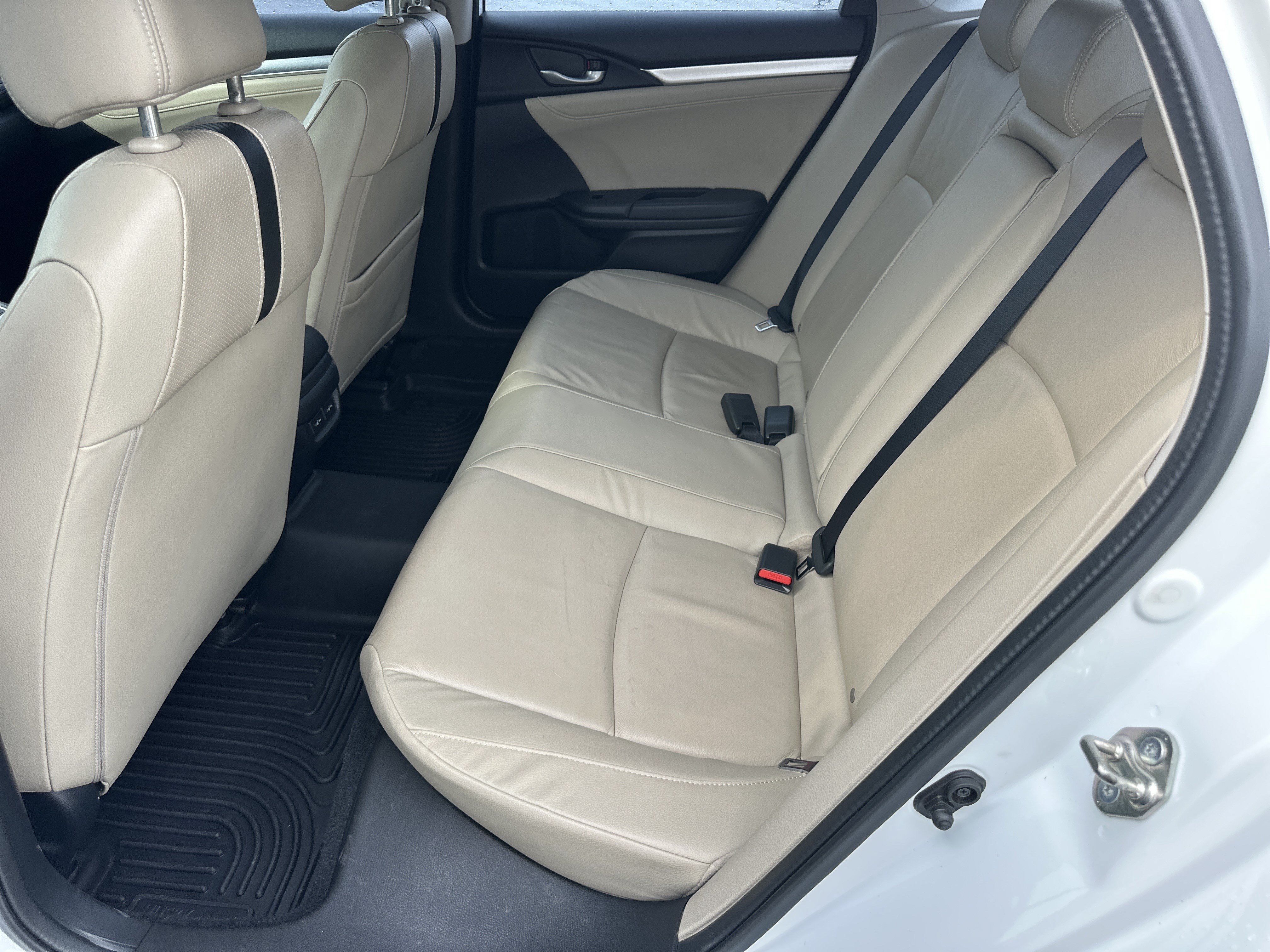 Used 2016 Honda Civic Touring image 23