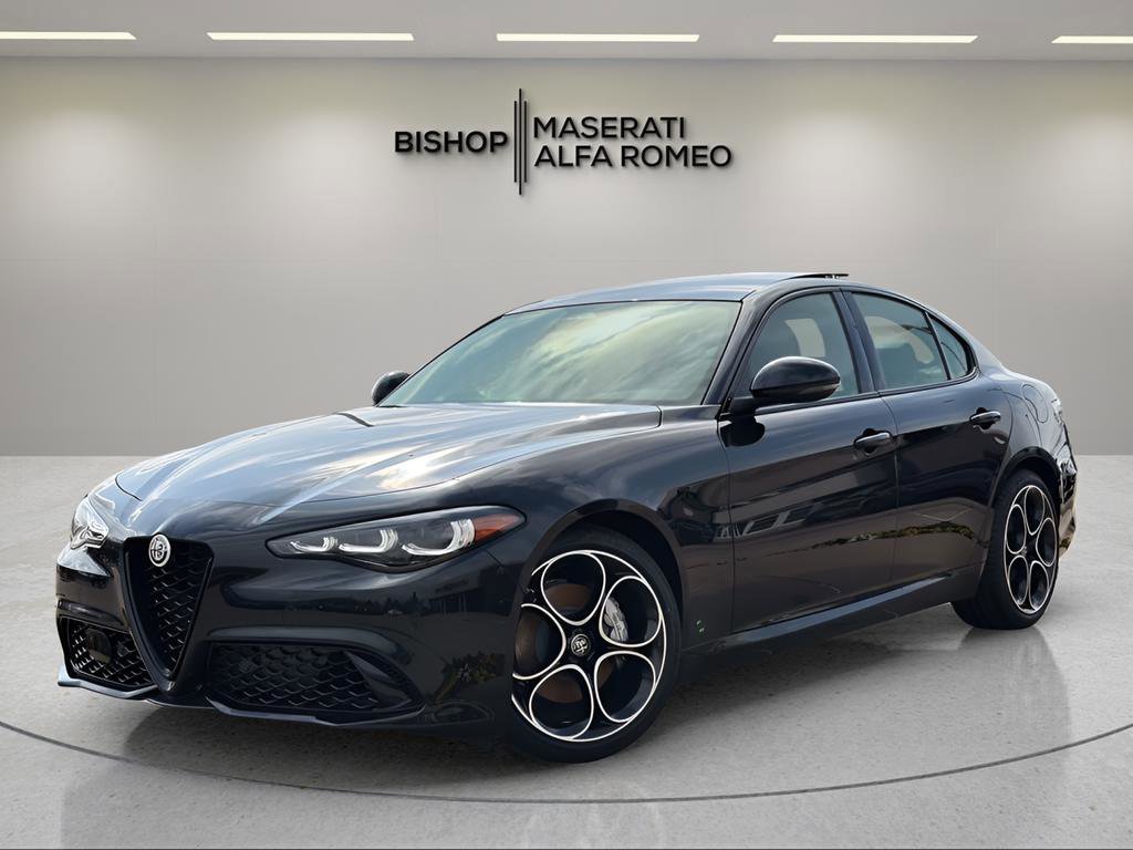 New 2026 Alfa Romeo Giulia w/ Driving Assist Package RWD image 3