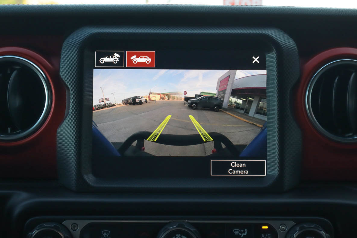 Used 2022 Jeep Wrangler Unlimited Rubicon AWD/4WD image 11