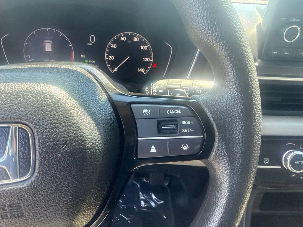 Used 2024 Honda Pilot LX image 17