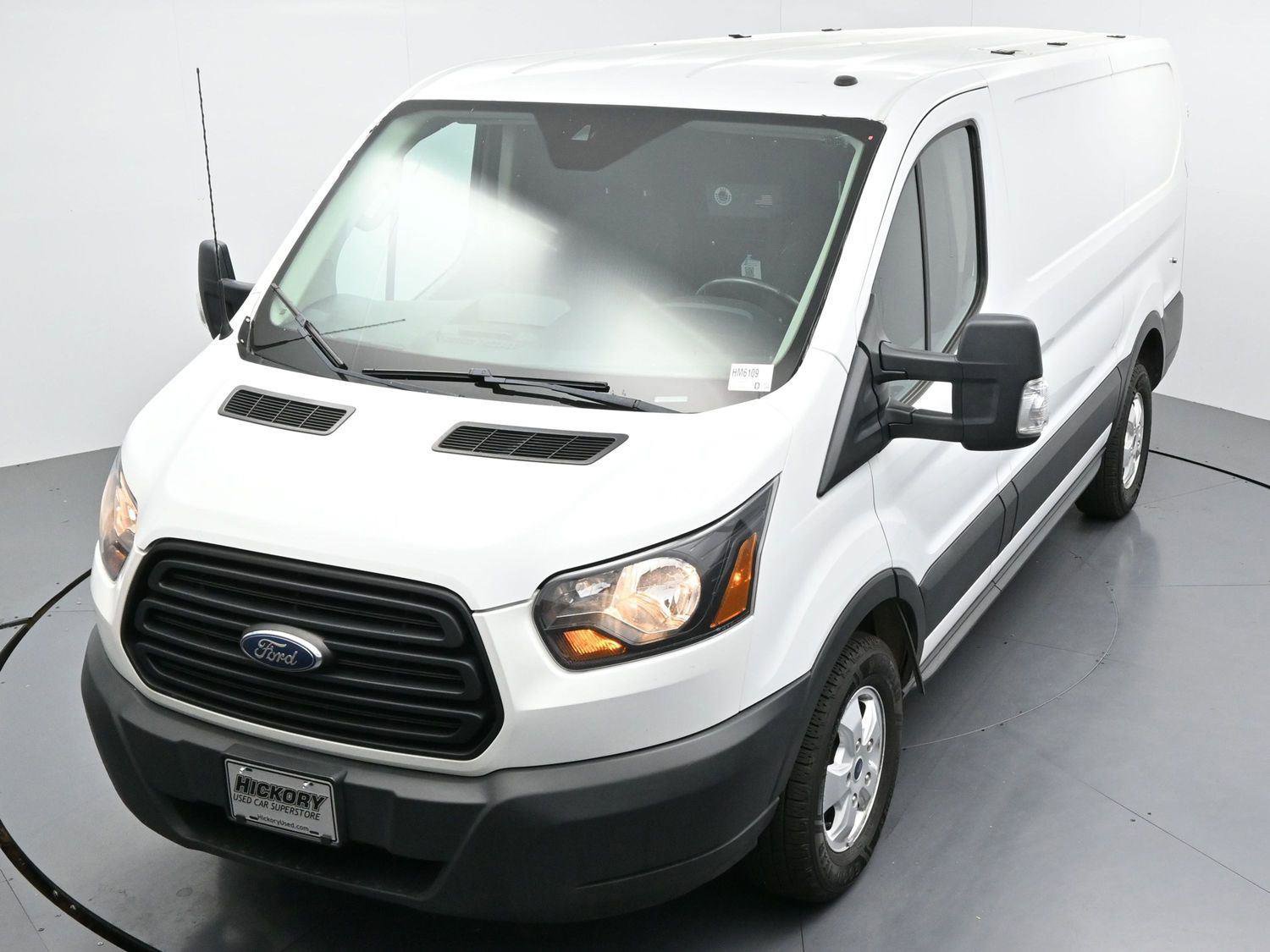 Used 2019 Ford Transit 250 130 Low Roof image 38