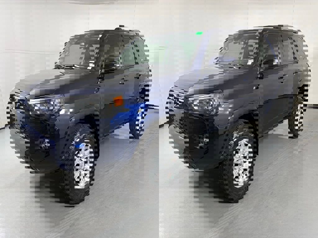 Used 2024 Toyota 4Runner SR5 Premium w/ Moonroof Package image 4