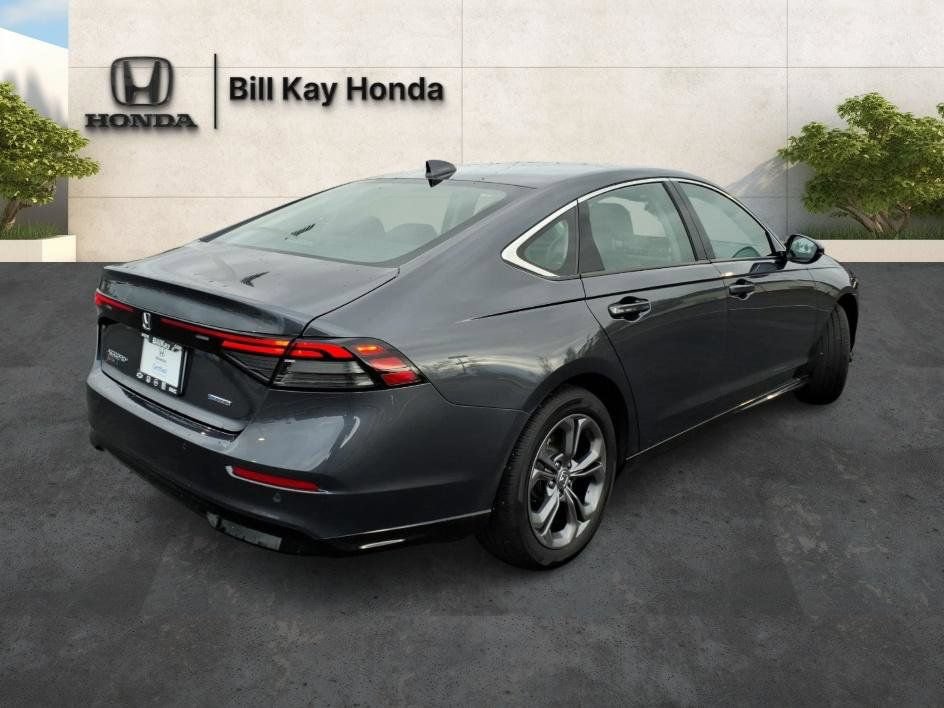Certified 2025 Honda Accord EX-L image 3