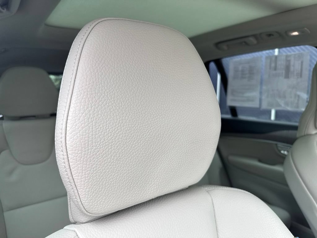 Used 2023 Volvo XC90 B6 Plus AWD/4WD image 71