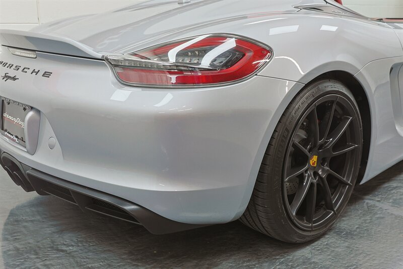 Used 2016 Porsche Boxster Spyder RWD image 21