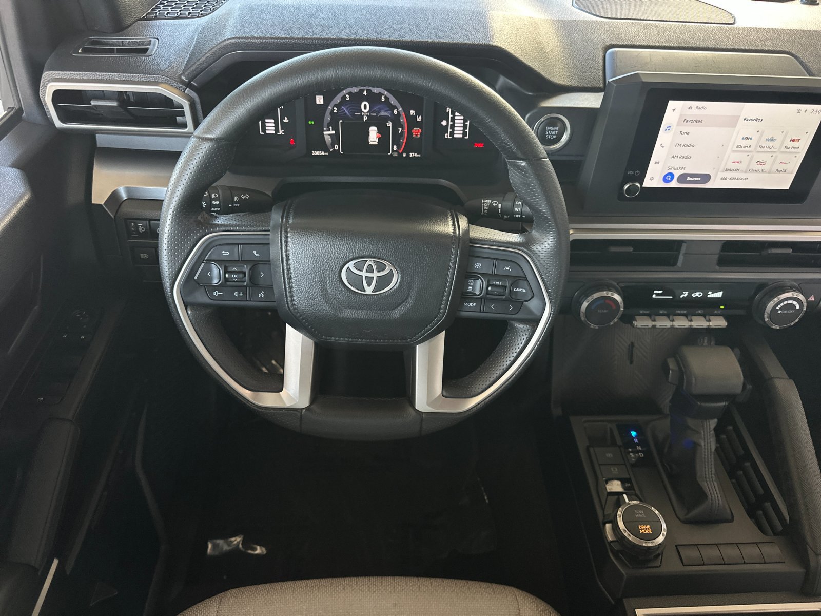 Used 2025 Toyota 4Runner SR5 AWD/4WD image 12