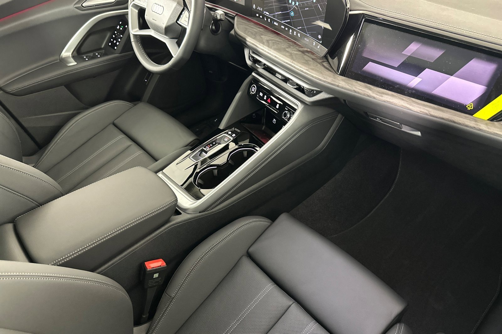 New 2025 Audi Q5 Prestige image 15