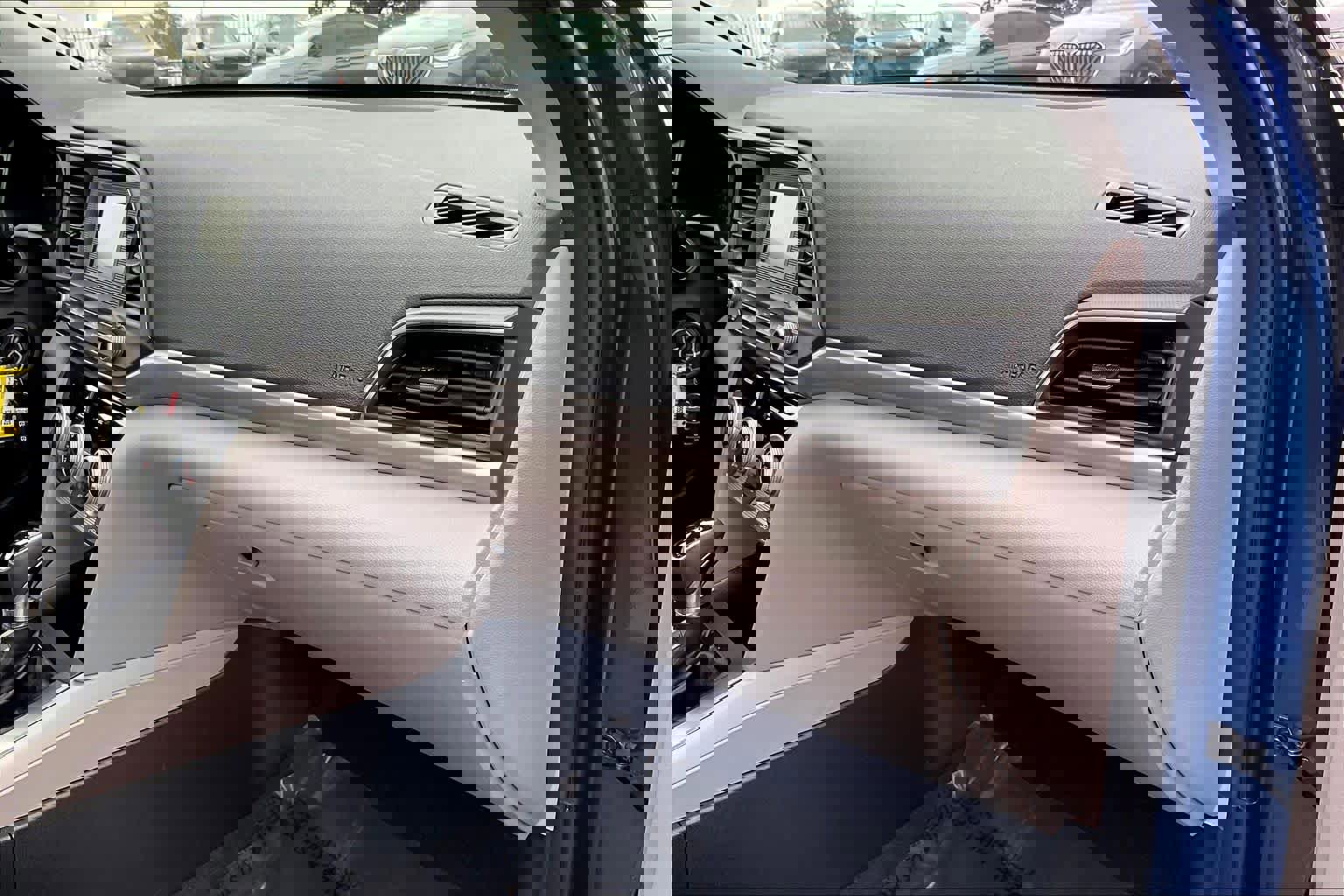 Used 2019 Hyundai Elantra SE image 19