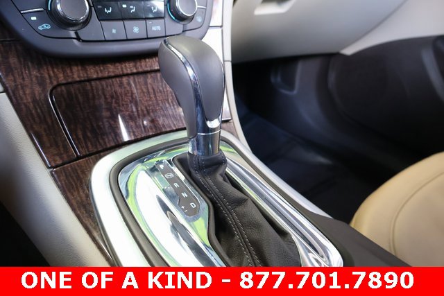 Used 2013 Buick Regal Premium image 25