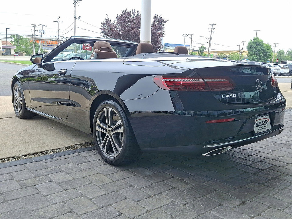 Used 2023 Mercedes-Benz E 450 4MATIC Cabriolet image 3