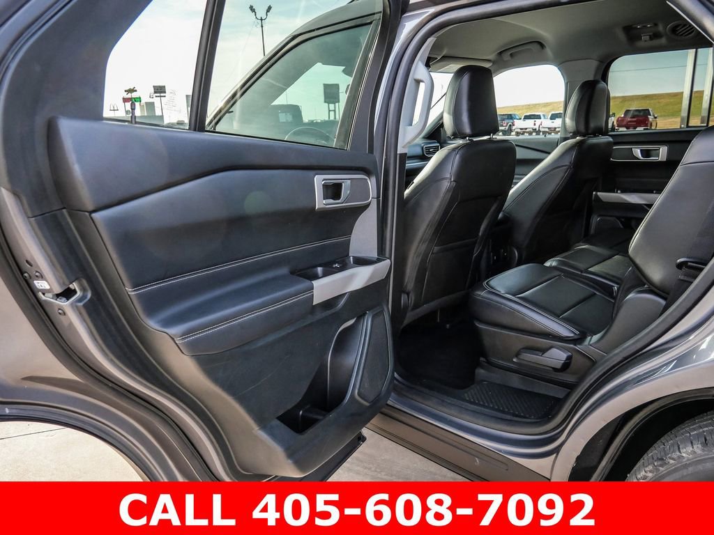 Used 2024 Ford Explorer XLT w/ Equipment Group 202A RWD image 23