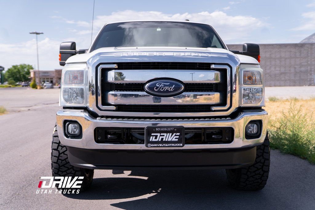 Used 2012 Ford F350 Lariat w/ Lariat Interior Pkg image 4