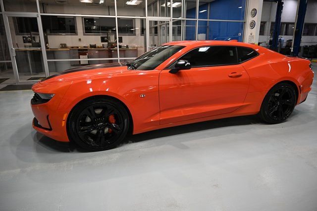 Used 2021 Chevrolet Camaro LT w/ RS Package image 8