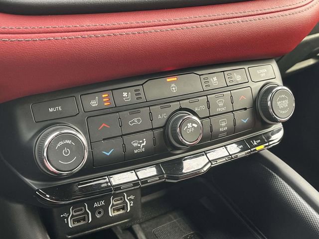 Used 2022 Dodge Durango R/T image 35