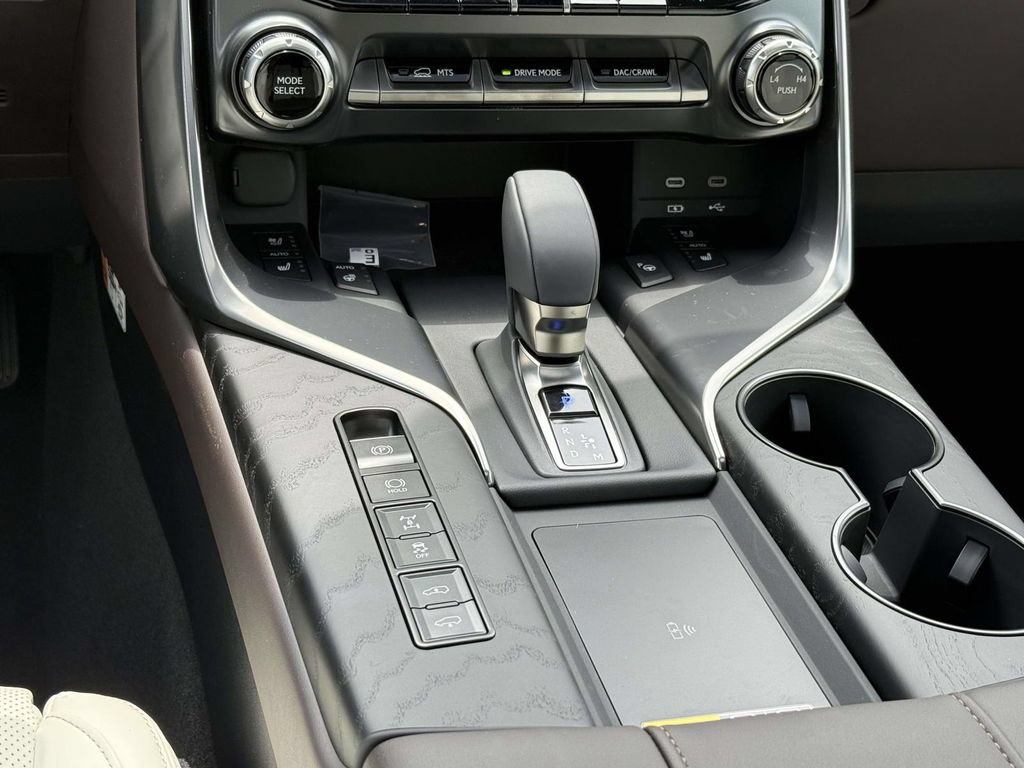 New 2026 Lexus LX 700h Luxury w/ Accessory Package (Z1) AWD/4WD image 15