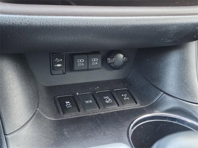Used 2019 Toyota Highlander Limited image 24