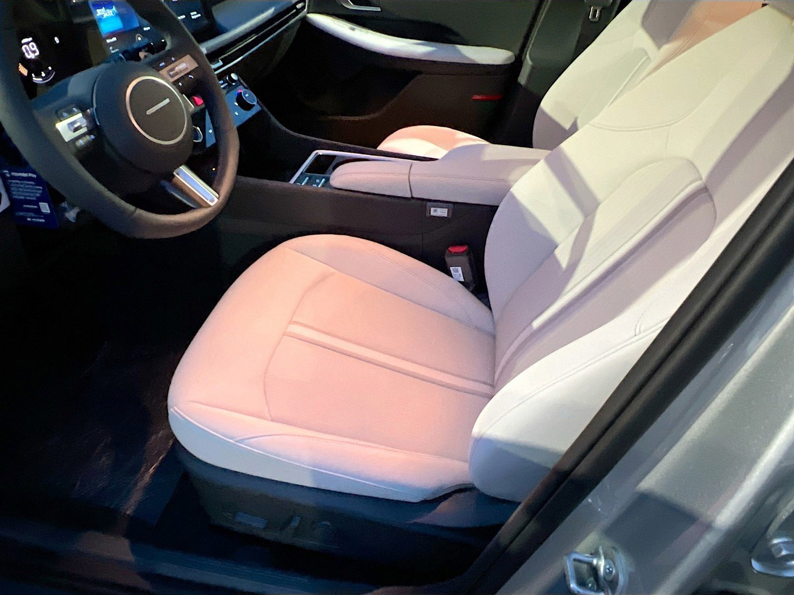New 2026 Hyundai Sonata SEL FWD image 3