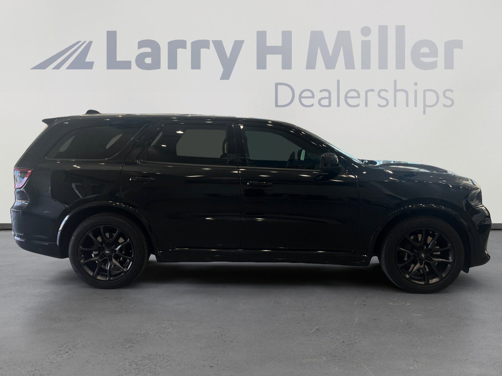 Used 2022 Dodge Durango R/T w/ Tow 'N Go Package image 6