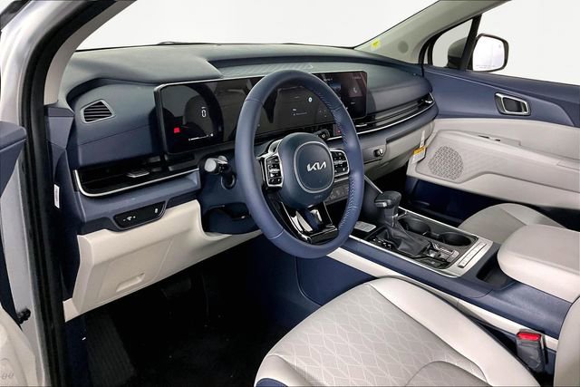 New 2026 Kia Carnival EX FWD image 8