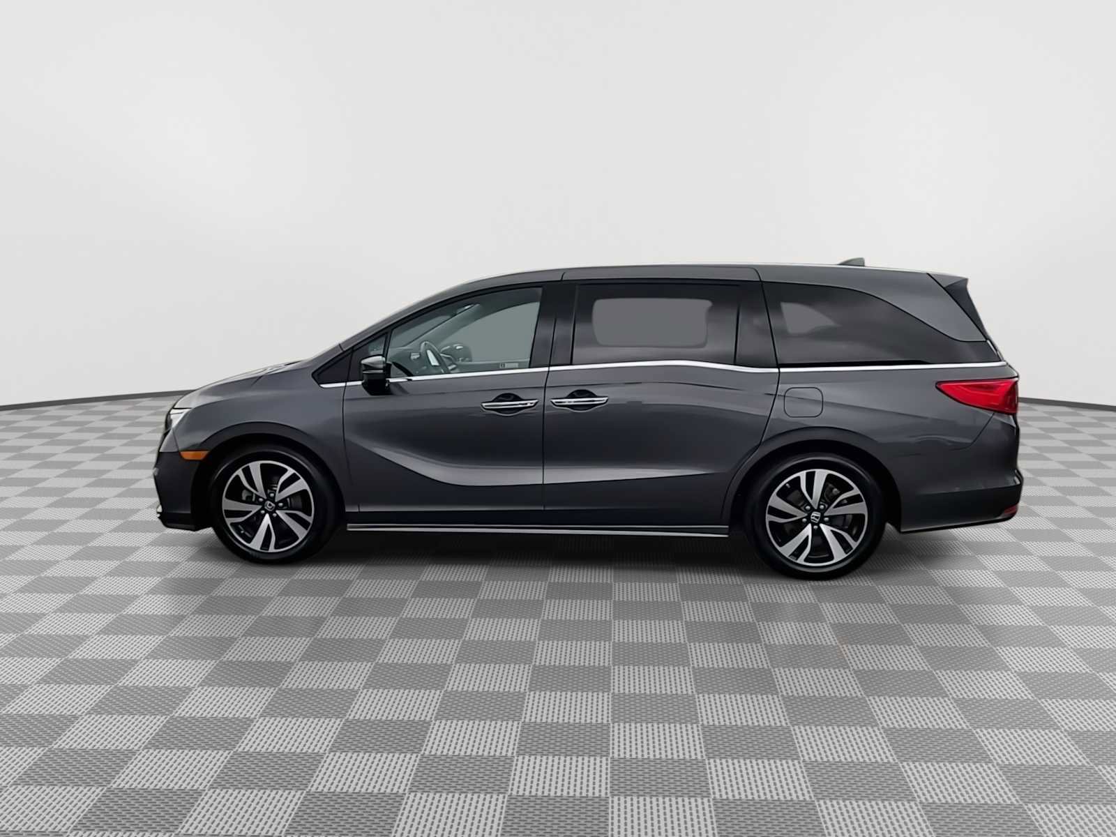 Used 2018 Honda Odyssey Elite image 5