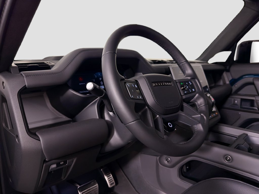 New 2026 Land Rover Defender 110 OCTA AWD/4WD image 9