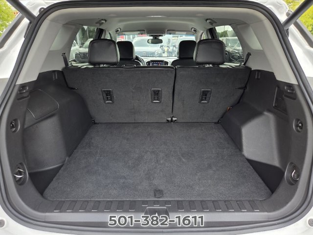 Used 2024 GMC Terrain SLT AWD/4WD image 17