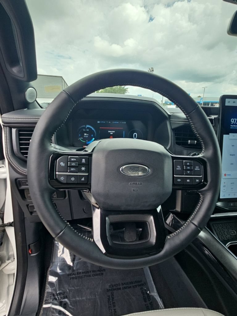 Used 2023 Ford F150 Lightning Platinum AWD/4WD image 13