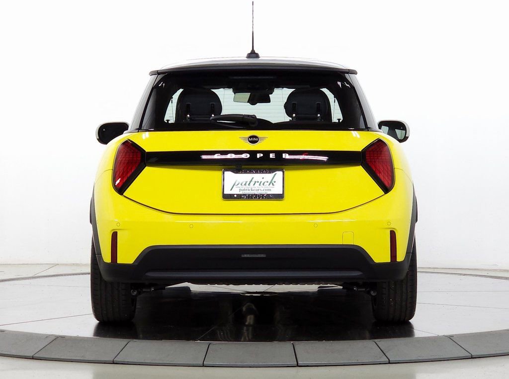 Used 2025 MINI Cooper S FWD image 7