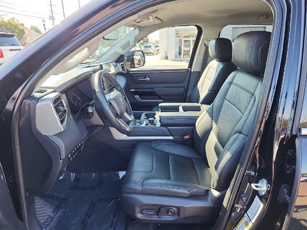 Used 2023 Toyota Tundra Limited AWD/4WD image 4