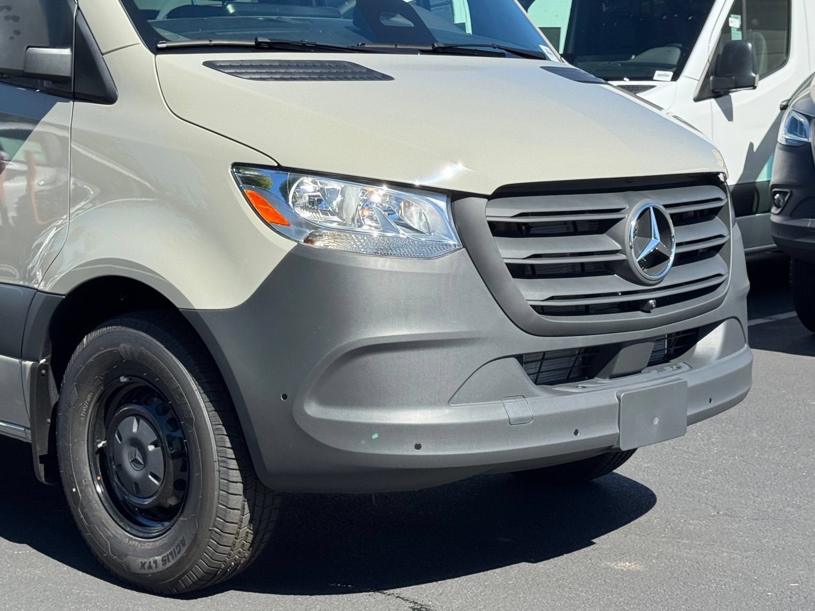 New 2026 Mercedes-Benz Sprinter 2500 image 3