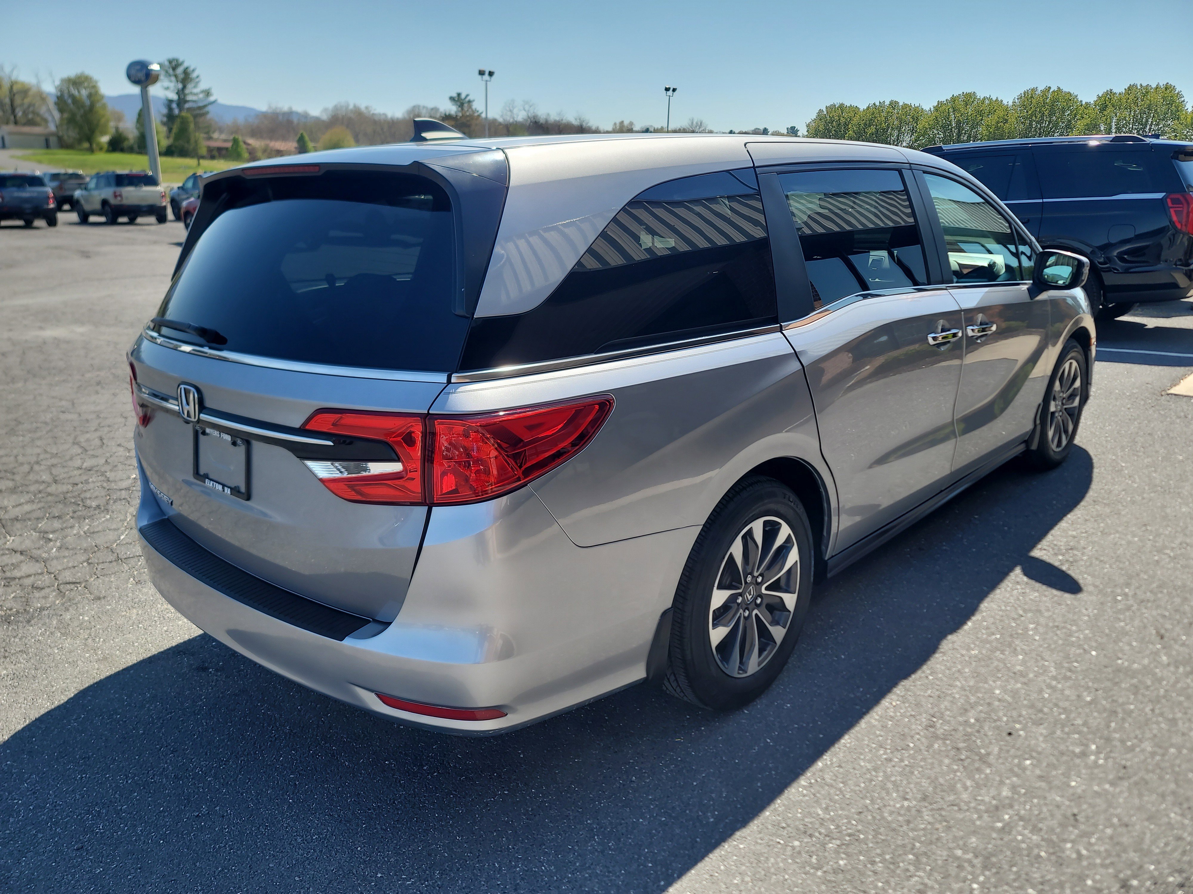 Used 2023 Honda Odyssey EX-L image 5