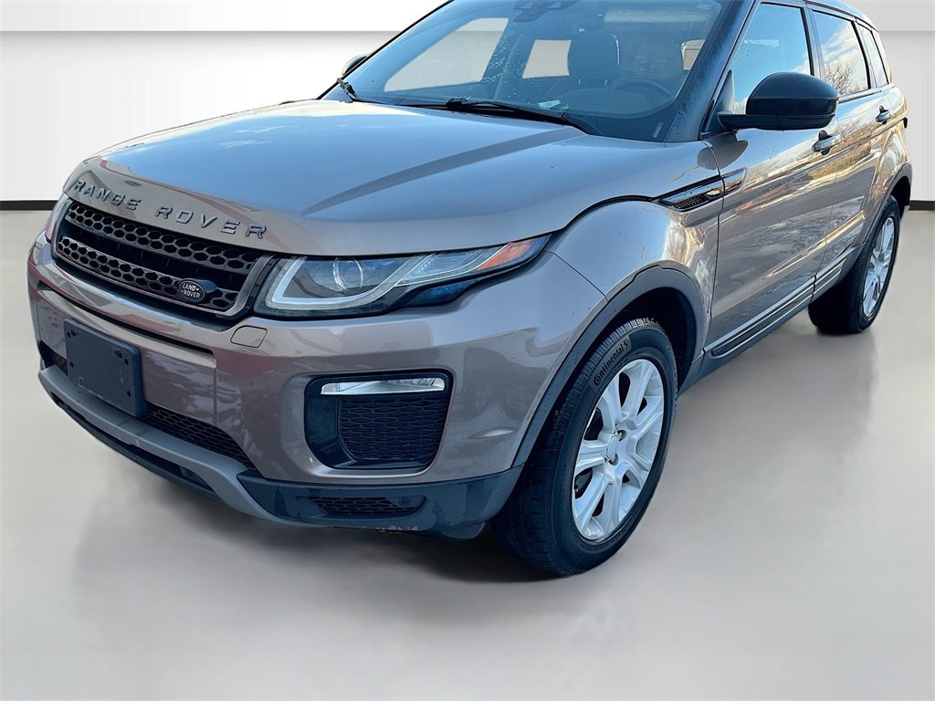 Used 2016 Land Rover Range Rover Evoque SE image 3