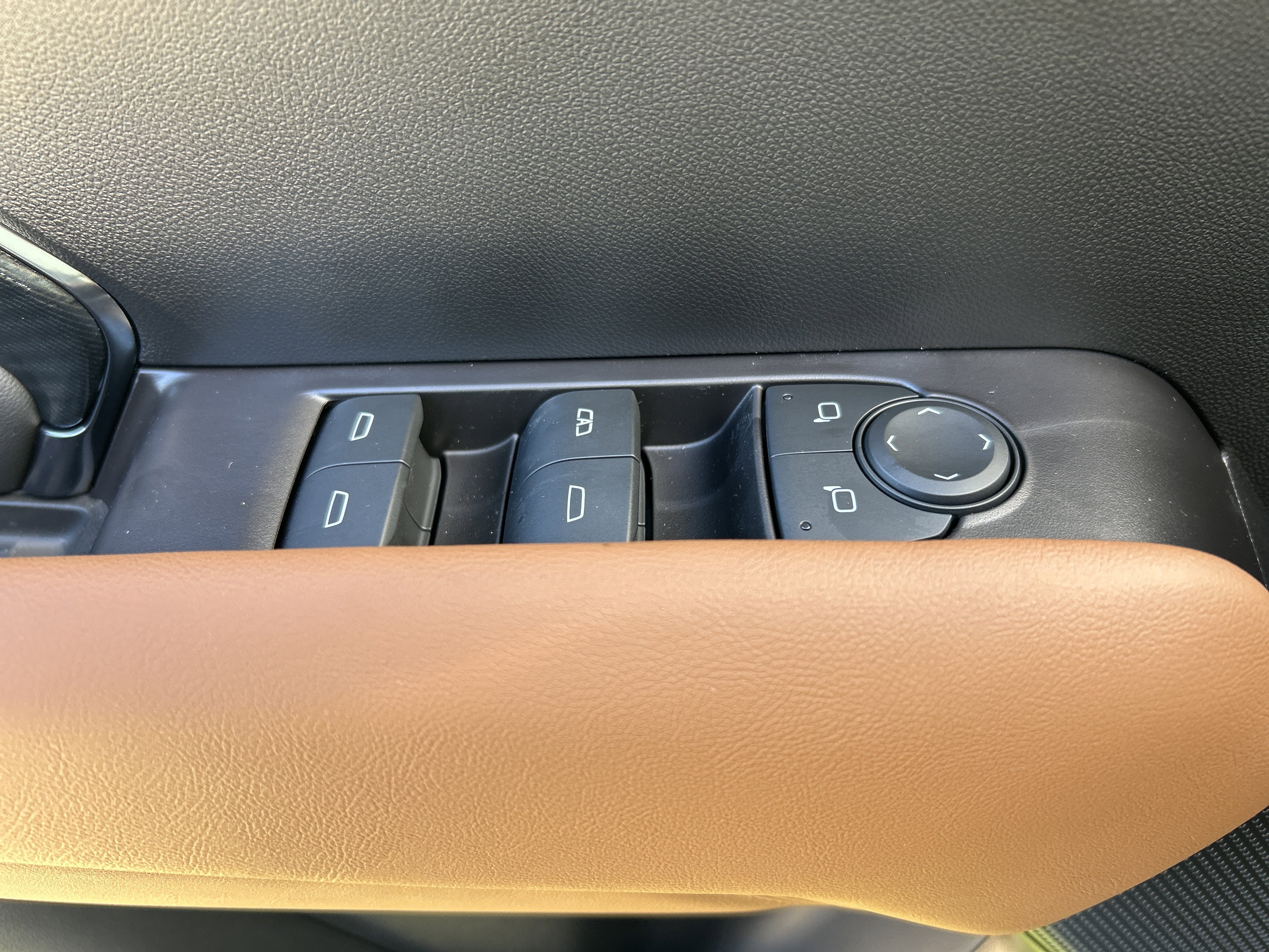 New 2026 GMC Canyon AT4 image 14